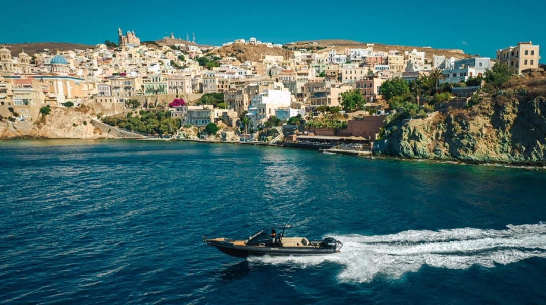 Η Σύρος στην 4η θέση παγκοσμίως στη νέα λίστα «2026 Island Hot List» της Expedia	