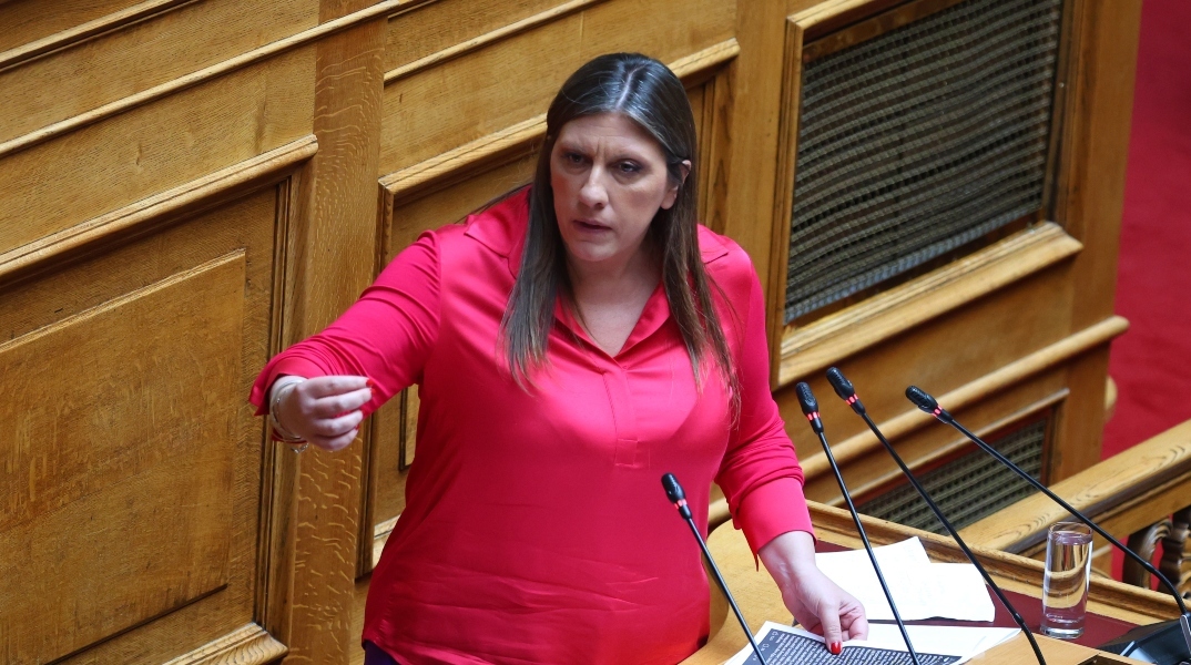 Κωνσταντοπούλου κατά ΚΚΕ: «Επαγγελματίες του κομμουνισμού με μισθό» - «Βούρκος και κατήφορος»