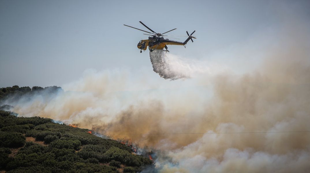 Θεσσαλονίκη: Οριοθετήθηκε η πυρκαγιά στο Περιβαλλοντικό Πάρκο Δερβενίου - Εστάλη μήνυμα από το 112