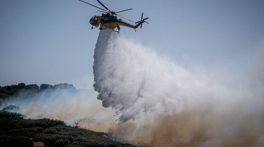 Πυρκαγιά σε χαμηλή βλάστηση στην Πυλαία Θεσσαλονίκης