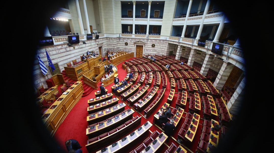 Συνταγματική Αναθεώρηση: Τι αλλάζει σε AI, πανεπιστήμια, Δημόσιο, εκλογές και ευθύνη υπουργών