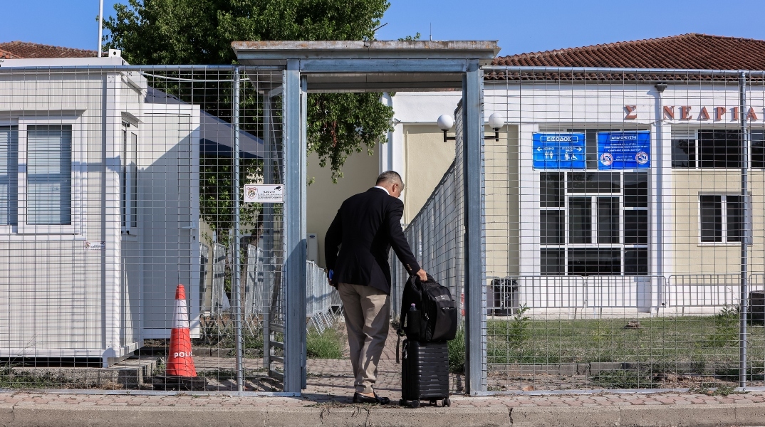 Δίκη για τα Τέμπη: Συνεχίζονται οι αγορεύσεις για τα αιτήματα αναβολής