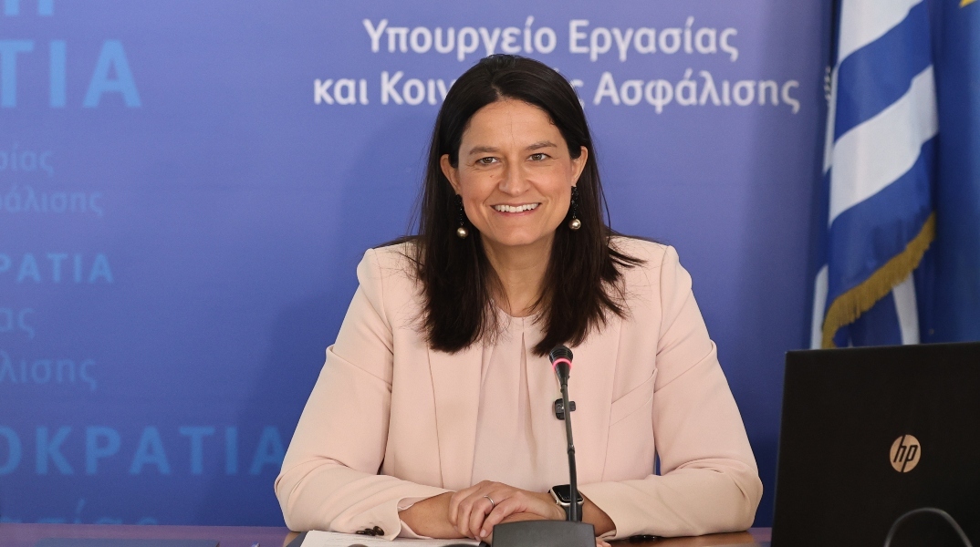 Ν. Κεραμέως: Διευρύνεται το πλέγμα προστασίας της μητρότητας	