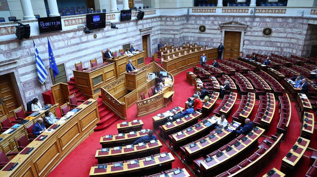 Βουλή: Μόνο με τις ψήφους της ΝΔ εγκρίθηκε το νομοσχέδιο για την πολιτιστική κληρονομιά