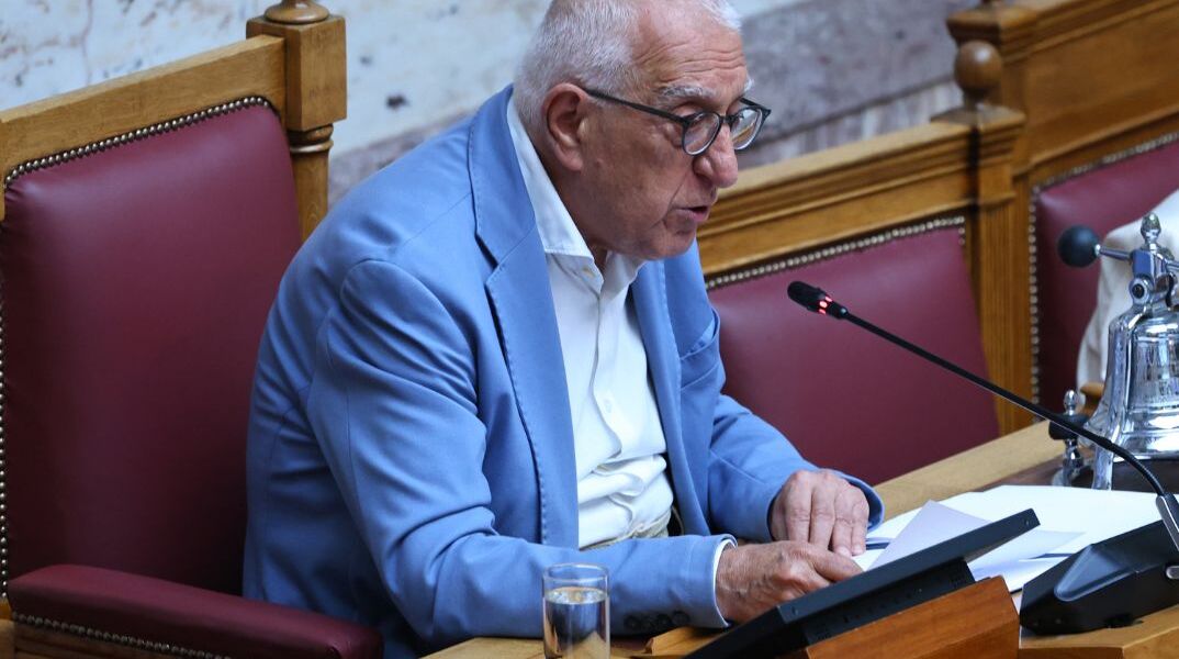 Κακλαμάνης για το επεισόδιο της Κωνσταντοπούλου: Κουμάντο στη Βουλή κάνει μόνο ο εκάστοτε πρόεδρος της