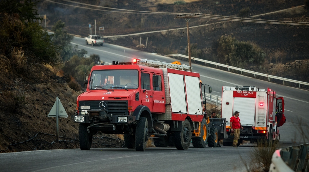 Ρέθυμνο: Σήμερα οι κηδείες των δύο πυροσβεστών που έχασαν τη ζωή τους στη φωτιά της Κρύας Βρύσης	