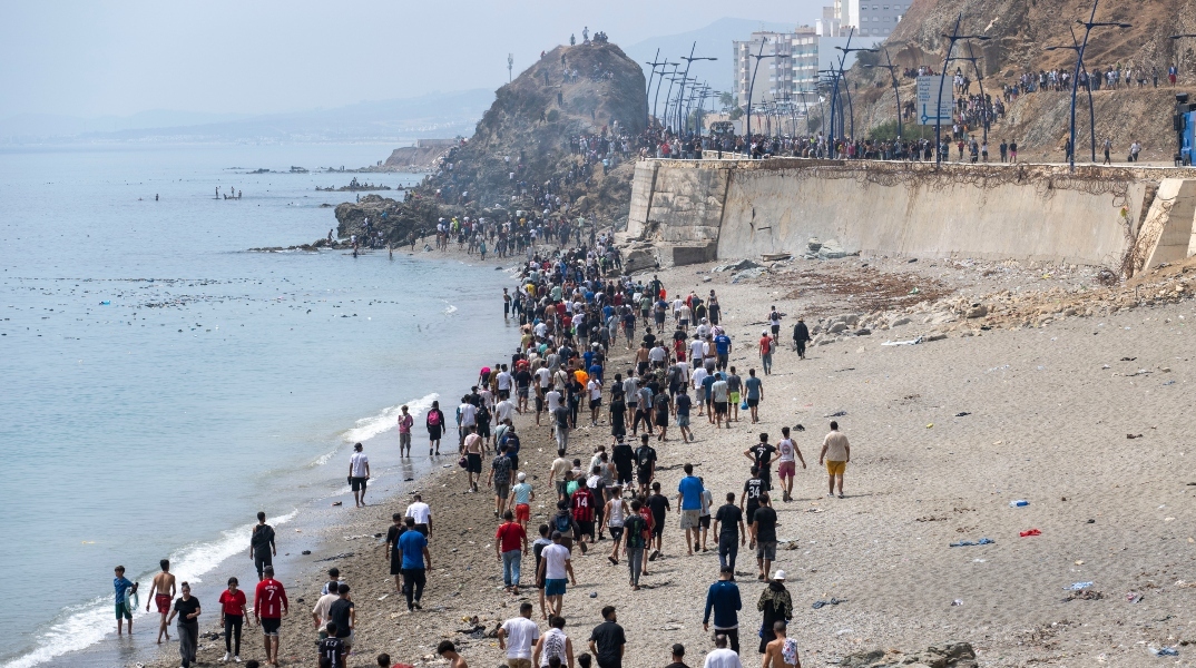 22 ηγέτες της ΕΕ, ανάμεσά τους και ο Μητσοτάκης, ασκούν κριτική στη μεταναστευτική πολιτική της Ισπανίας