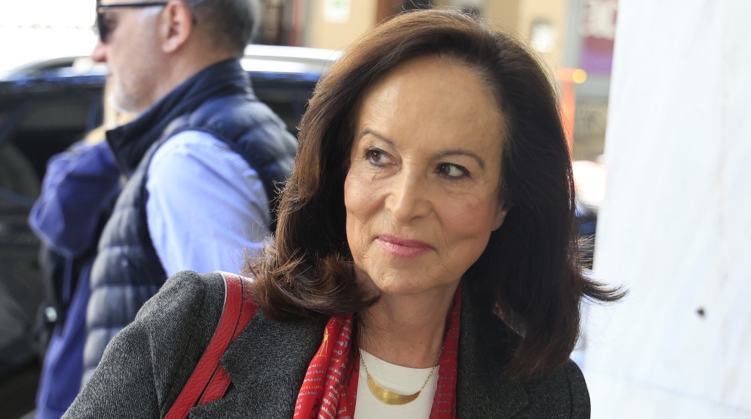 Διαμαντοπούλου προς Τσίπρα: Πουλάει εντιμότητα αλλά ποιος πληρώνει το κόμμα του;