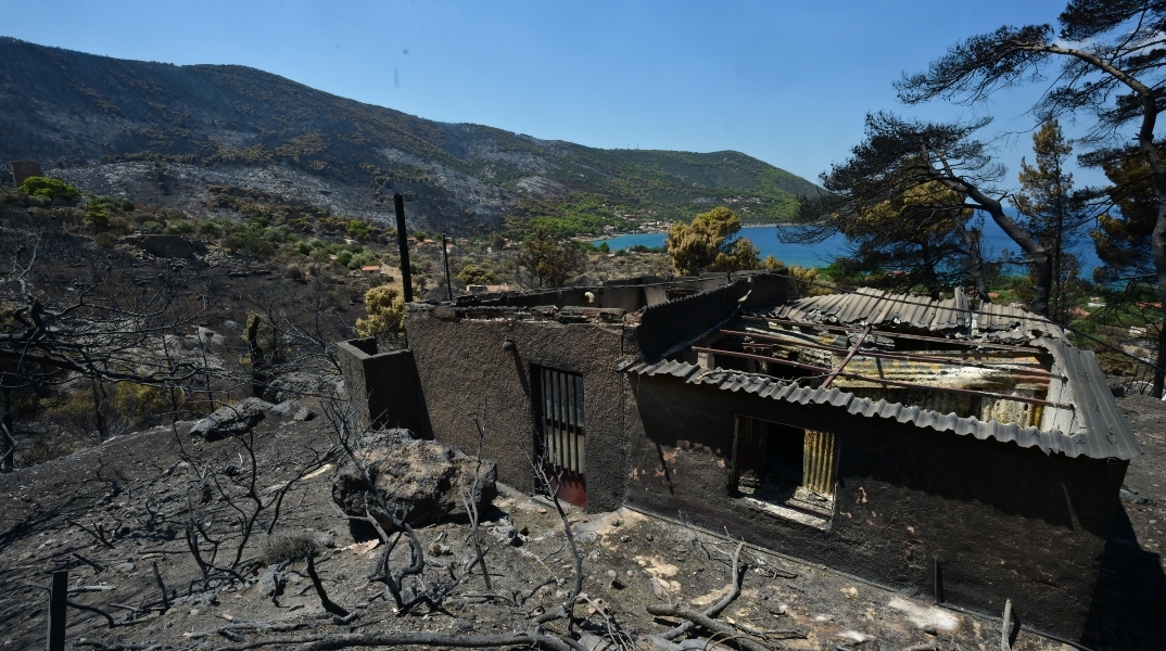 Άμεση κρατική αρωγή και στήριξη των πληγέντων - Το σχέδιο αποκατάστασης των πυρόπληκτων περιοχών	