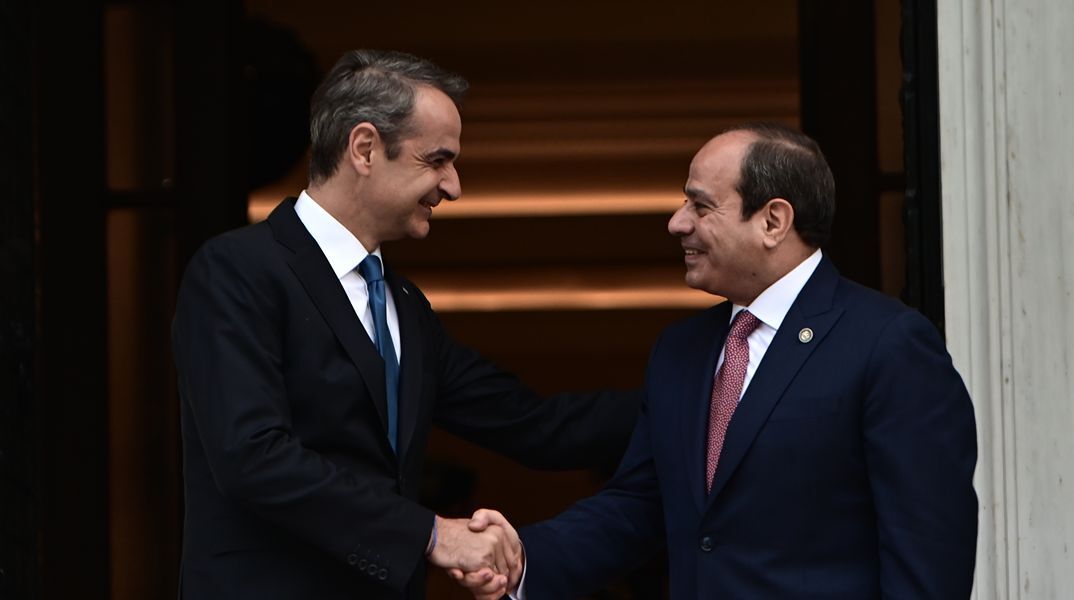 Τηλεφωνική επικοινωνία Μητσοτάκη - Αλ Σίσι - H Αίγυπτος έτοιμη να στείλει βοήθεια για τις πυρκαγιές