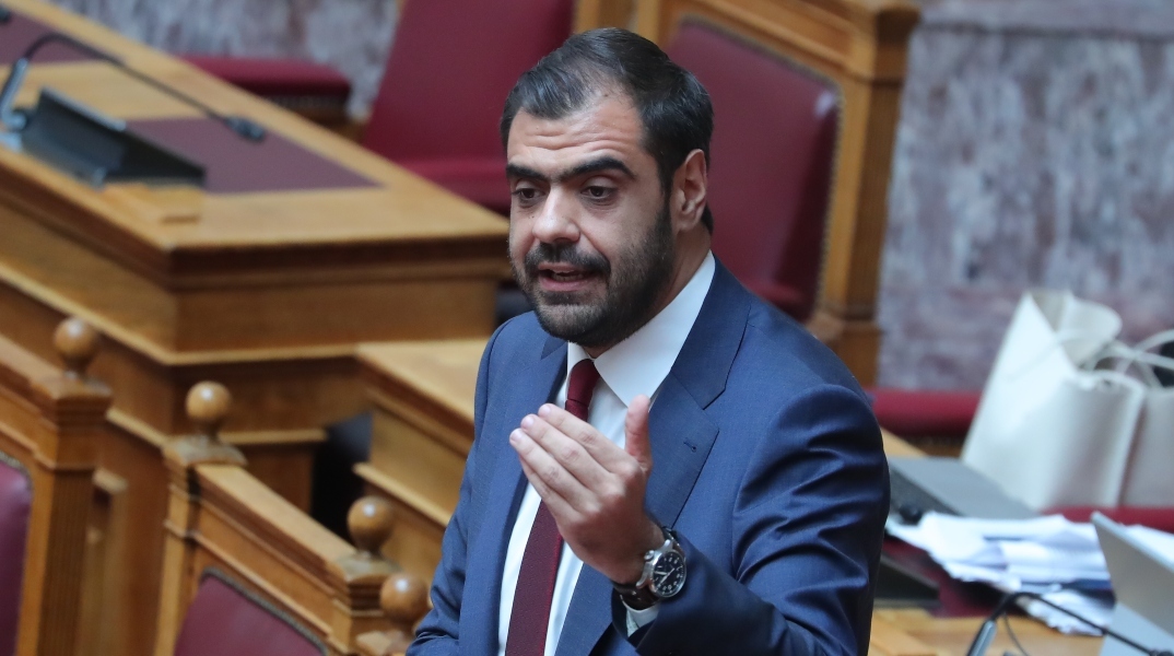 Απάντηση Μαρινάκη για συνέντευξη Τσίπρα: Στην αρχή νομίσαμε ότι πρόκειται για καλοκαιρινή επιθεώρηση