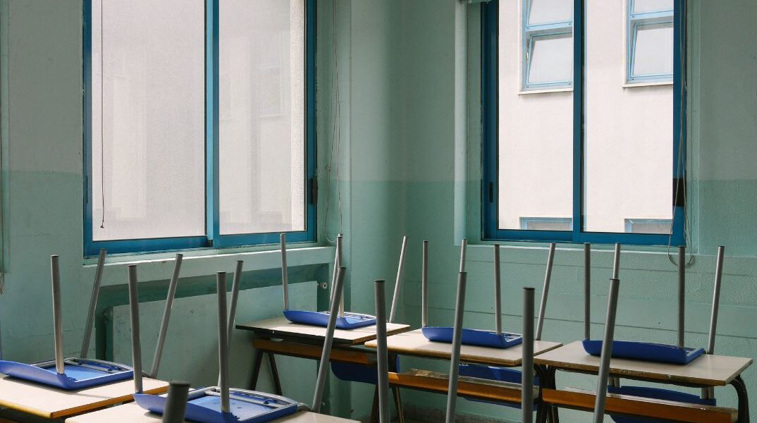 Καθηγήτρια «έκανε σεξ με μαθητή αφού του είπε ότι έμοιαζε με πορνοστάρ»