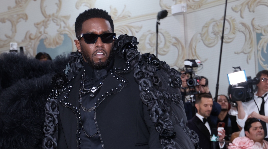 Οι εισαγγελείς συνδέουν τον Diddy με τη δίκη για τη δολοφονία του Tupac 