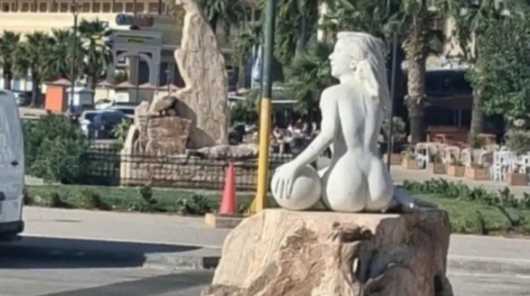 Αντιδράσεις για το άγαλμα με τη γυμνή γυναικεία μορφή στην προβλήτα του Λαυρίου