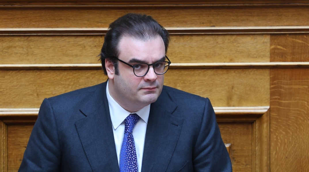 Πιερρακάκης: Μειώνουμε το χρέος - Για κάθε €1 δισ. κερδίζουμε περίπου €30 εκατ. σε τόκους το χρόνο