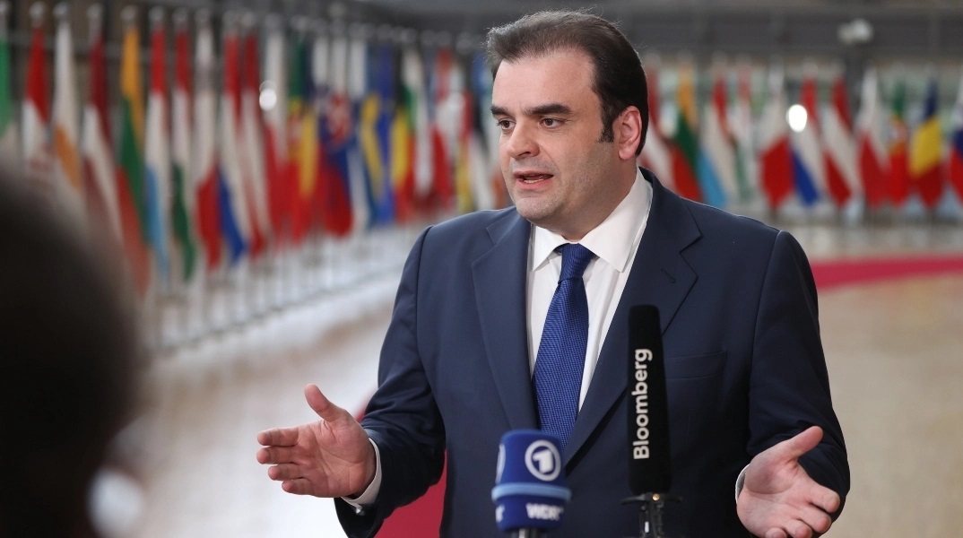 Πιερρακάκης: Ελαφρύνσεις, πρώτη κατοικία και νέες επενδύσεις - Το τριπλό σχέδιο για την οικονομία