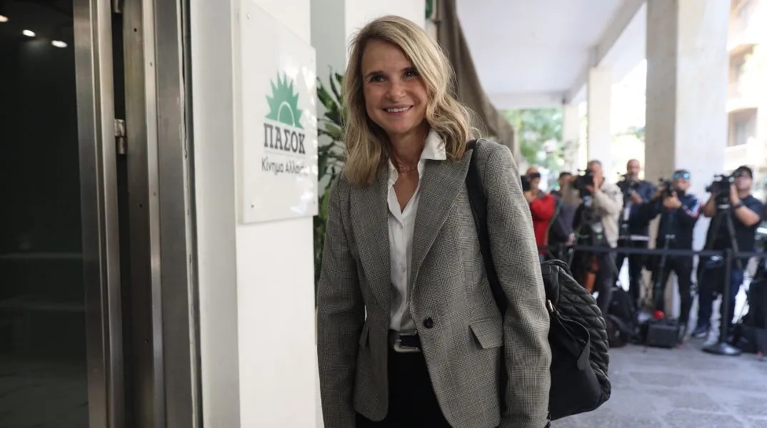 Μιλένα Αποστολάκη: Χρειαζόμαστε επαγγελματική ασφάλιση που δεν μεταφέρει κίνδυνο στον εργαζόμενο