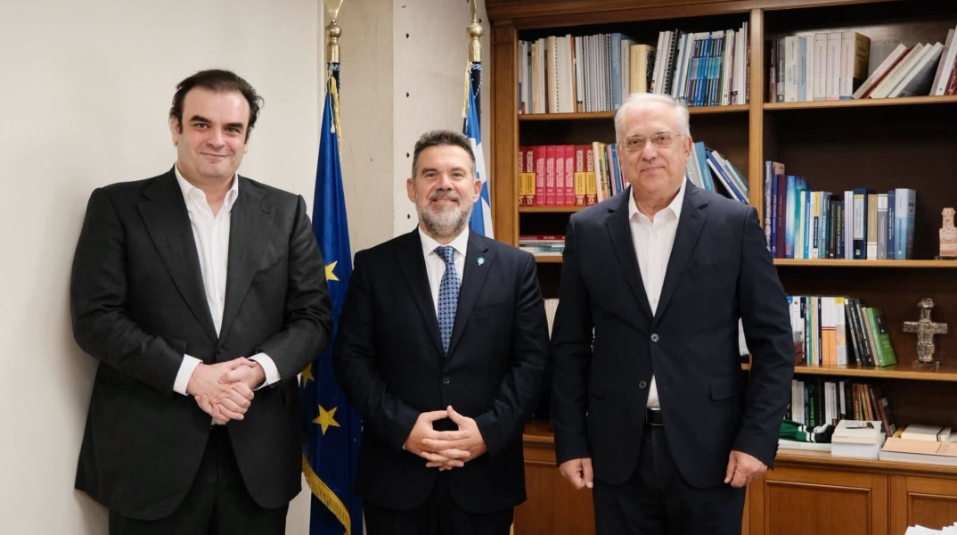 Κυρ. Πιερρακάκης - Τ. Θεοδωρικάκος: «Δικαίωμα στη Λήθη» για επιζώντες με ιστορικό καρκίνου 