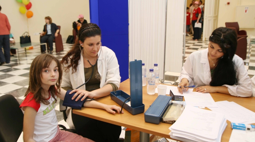 Επιστροφή στο σχολείο: Οι παιδίατροι καλούν τους γονείς να βάλουν την υγεία των παιδιών σε προτεραιότητα	