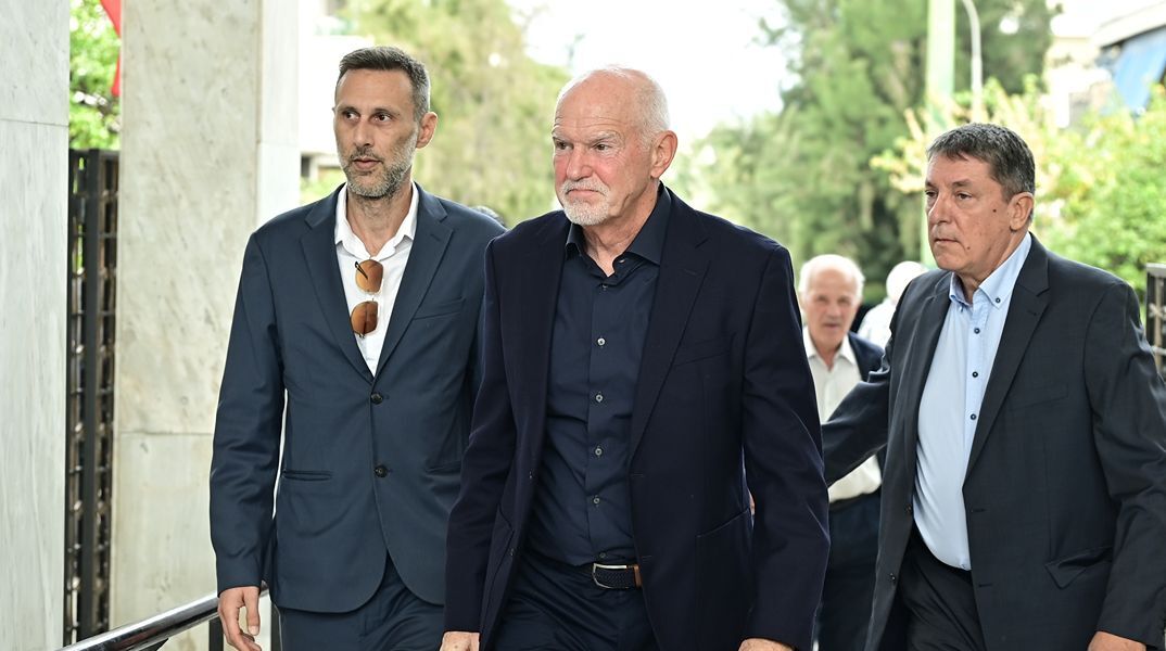 Κηδεία Μαργαρίτας Παπανδρέου: «Αγάπησε την Ελλάδα και πάλεψε γι' αυτήν» - Ο επικήδειος του Γιώργου Παπανδρέου