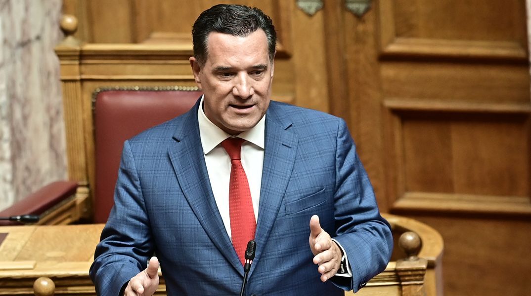 Άδωνις Γεωργιάδης: «Απατεώνισσα» η Ιωάννα Γάκα - Χρησιμοποίησε το μηχάνημα χωρίς να πάρει την άδεια του ΙΣΑ