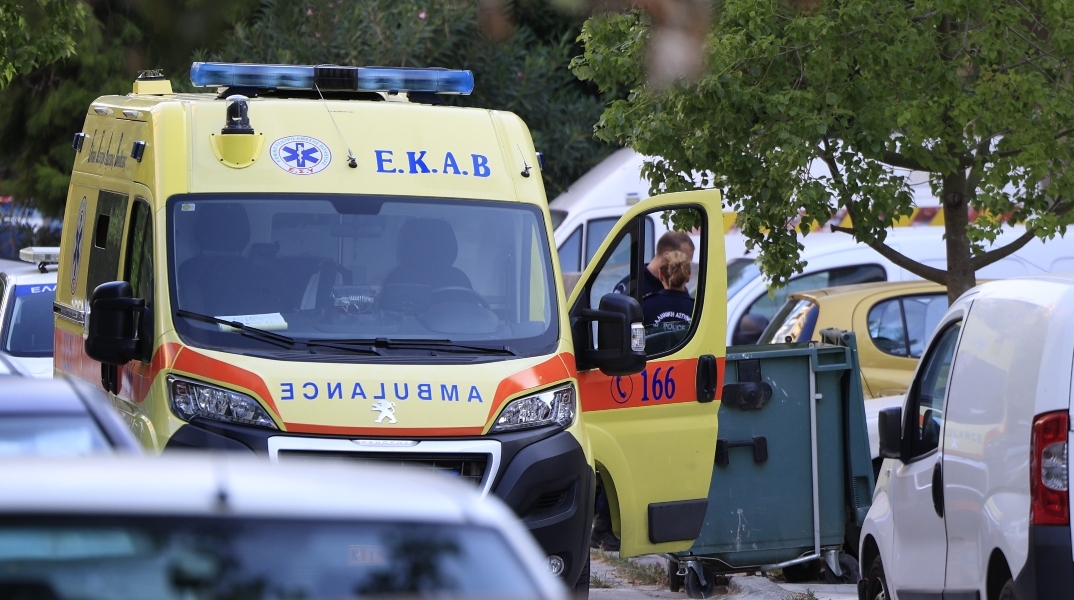 Ηλιούπολη: Σε κρίσιμη κατάσταση η διευθύντρια που υπέστη ανακοπή από πτώση κεραυνού