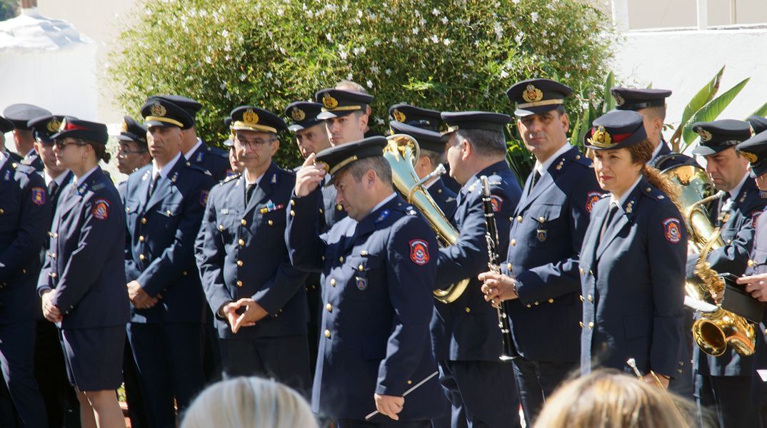 Ρόδος: Σε κλίμα συγκίνησης το τελευταίο «αντίο» στον 52χρονο πυροσβέστη 