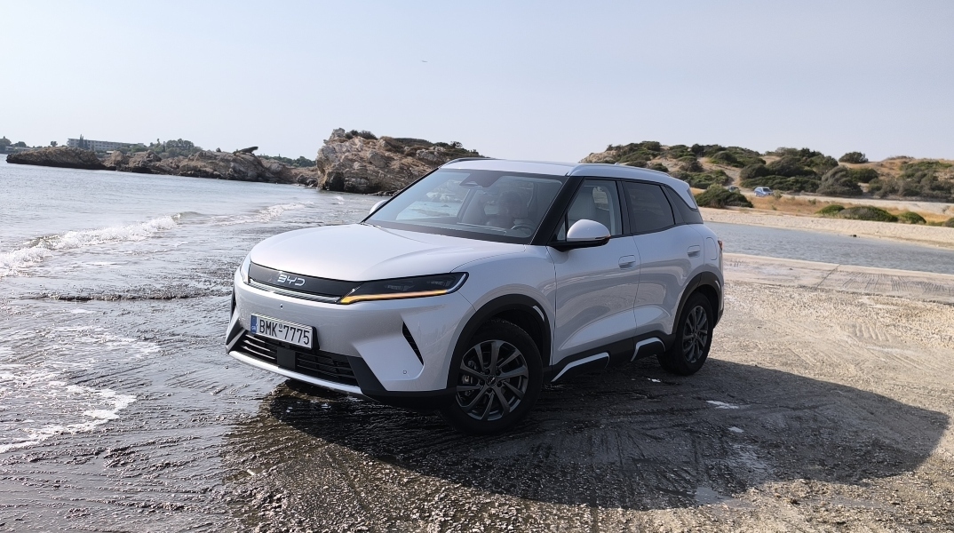 Οδηγούμε το BYD Atto 2 DM-i που είναι το πιο προσιτό Plug-In Hybrid μοντέλο της αγοράς