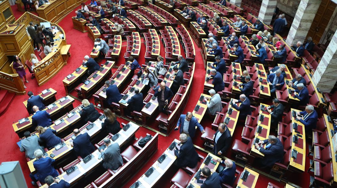 Βουλή: «Ναι» στην άρση ασυλίας Κωνσταντοπούλου, Πολάκη – «Όχι» για Πλεύρη και Θεοδωρικάκο