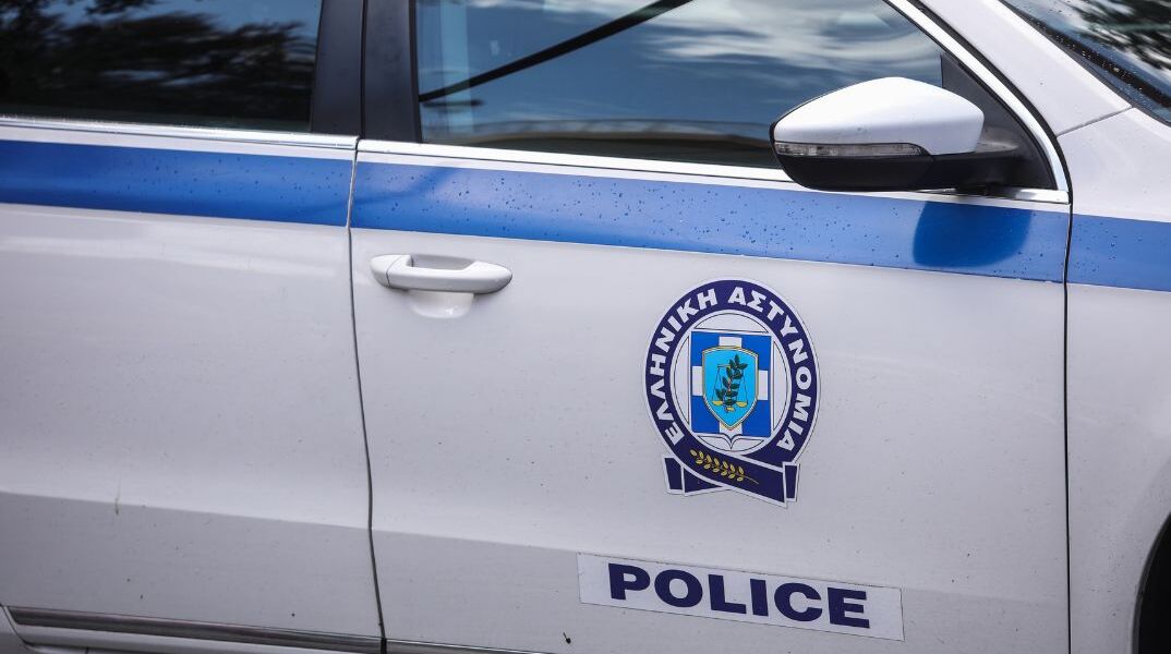 Απίστευτη υπόθεση στο Ηράκλειο: Έβαζαν σε παρμπρίζ στοιχεία γυναίκας γράφοντας ότι «εκδίδεται»