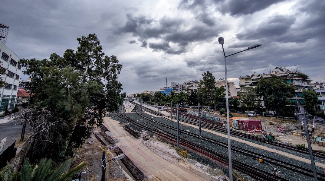 Καιρός αύριο: Νεφώσεις και τοπικές βροχές με μικρή πτώση της θερμοκρασίας, έως και 8 μποφόρ στο Αιγαίο