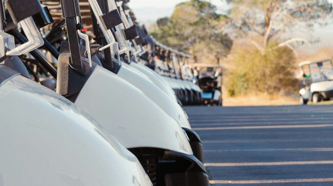 Ρώμη: Τα golf carts έχουν κατακλύσει το κέντρο και οι κάτοικοι έχουν αγανακτήσει