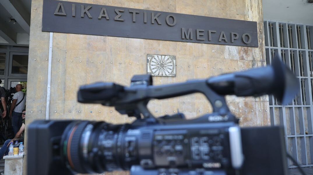 Θεσσαλονίκη: Αθωώθηκε άνδρας που κατηγορήθηκε ότι έκοψε τα φρένα και έκαψε το σπίτι της πρώην συντρόφου του