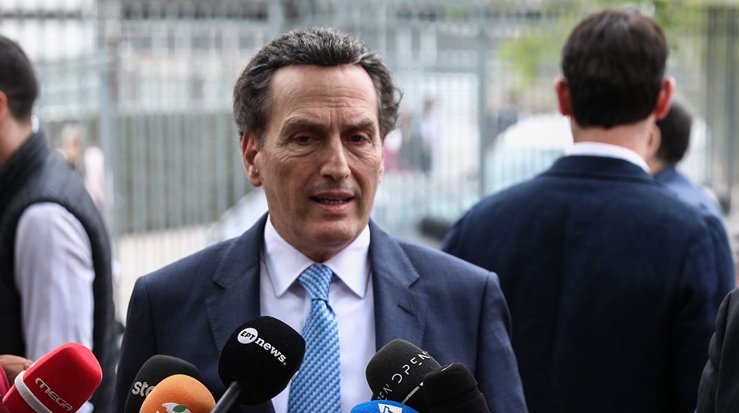 Δημητρακόπουλος για Νίκο Καρβέλα: Με εντολή Άννας Βίσση, διάλογος τέλος – Θα κριθούν όλα από τη Δικαιοσύνη 