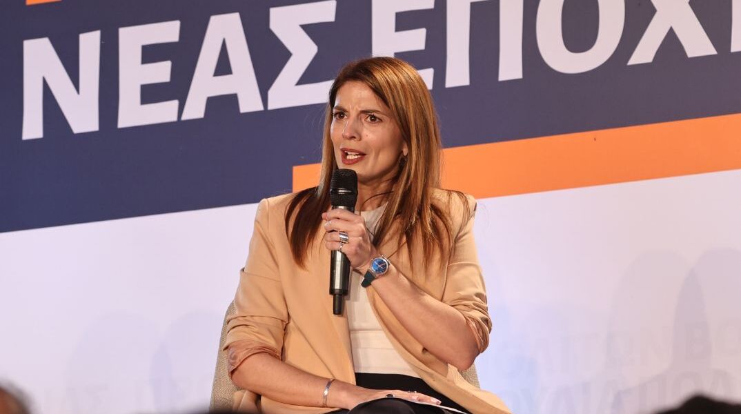 Άννα Παπαδοπούλου: Καταγγέλλει ότι στέλεχος του ΠΑΣΟΚ κινήθηκε δύο φορές απειλητικά εναντίον της μετά από τηλεοπτική κόντρα