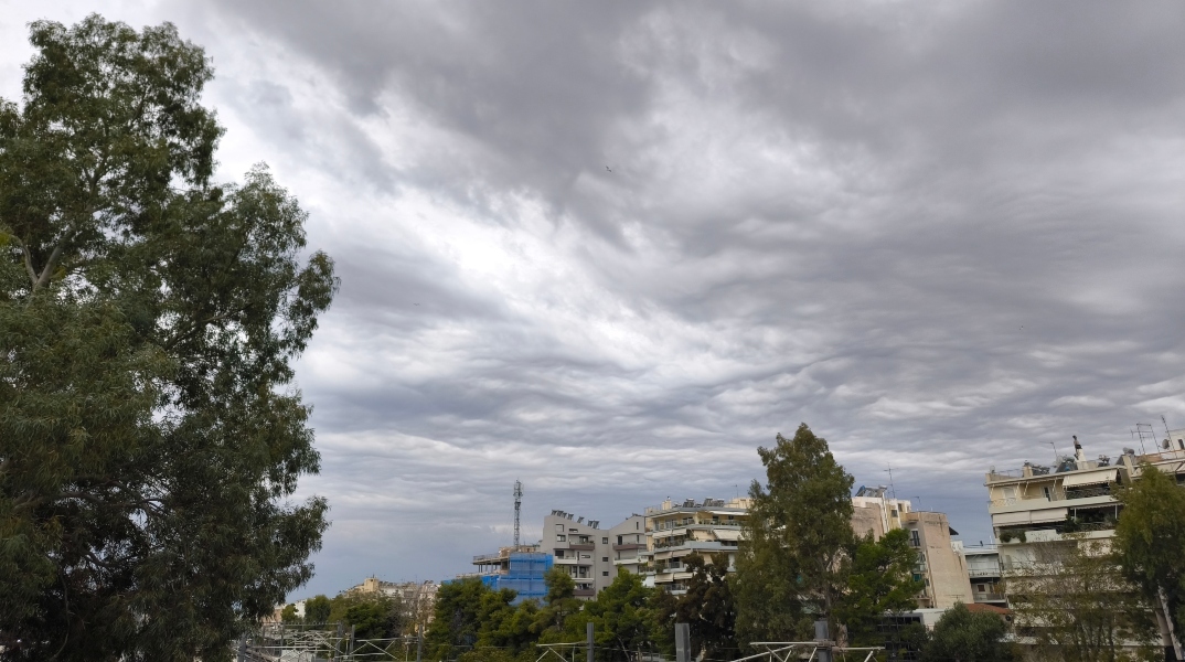 Καιρός αύριο: Λιακάδα με λίγη συννεφιά – Στους 24 βαθμούς η θερμοκρασία