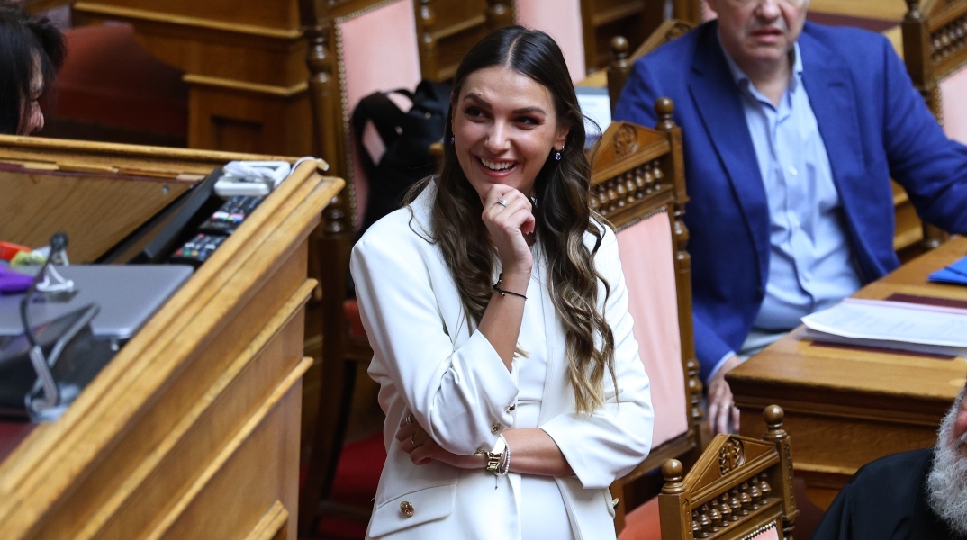 Η Μυρτώ Κοροβέση προσχωρεί στην Κοινοβουλευτική Ομάδα του ΠΑΣΟΚ 