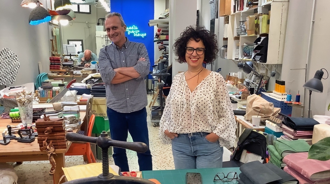 Καλλιτεχνικό Βιβλιοδετείο: Ένας Παράδεισος από χαρτί και δέρμα στην οδό Κωστή Παλαμά