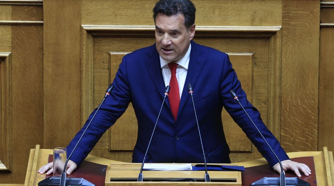 Γεωργιάδης για ψυχολόγους: «Κανείς δεν χάνει τα επαγγελματικά του δικαιώματα»