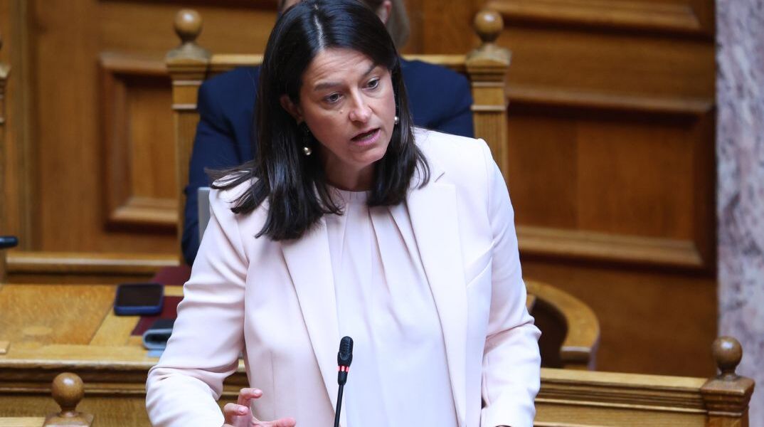 Κεραμέως: «Δεν προκύπτει εντολή κλεισίματος της Pizza Fan – Θα στηρίξουμε τους εργαζομένους»