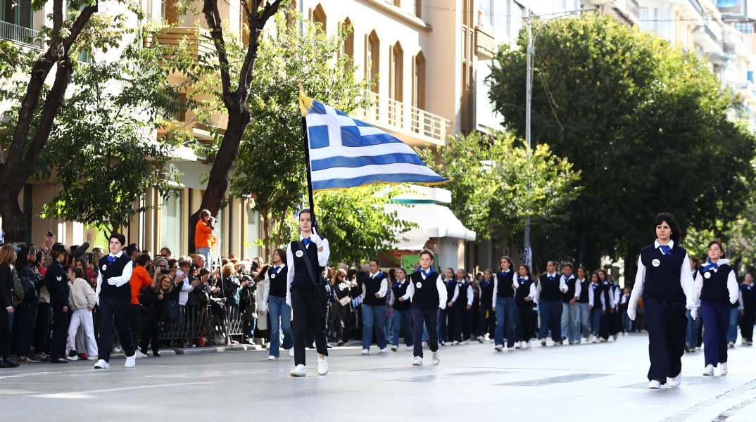 28η Οκτωβρίου: Νέες ακυρώσεις μαθητικών παρελάσεων λόγω κακοκαιρίας 