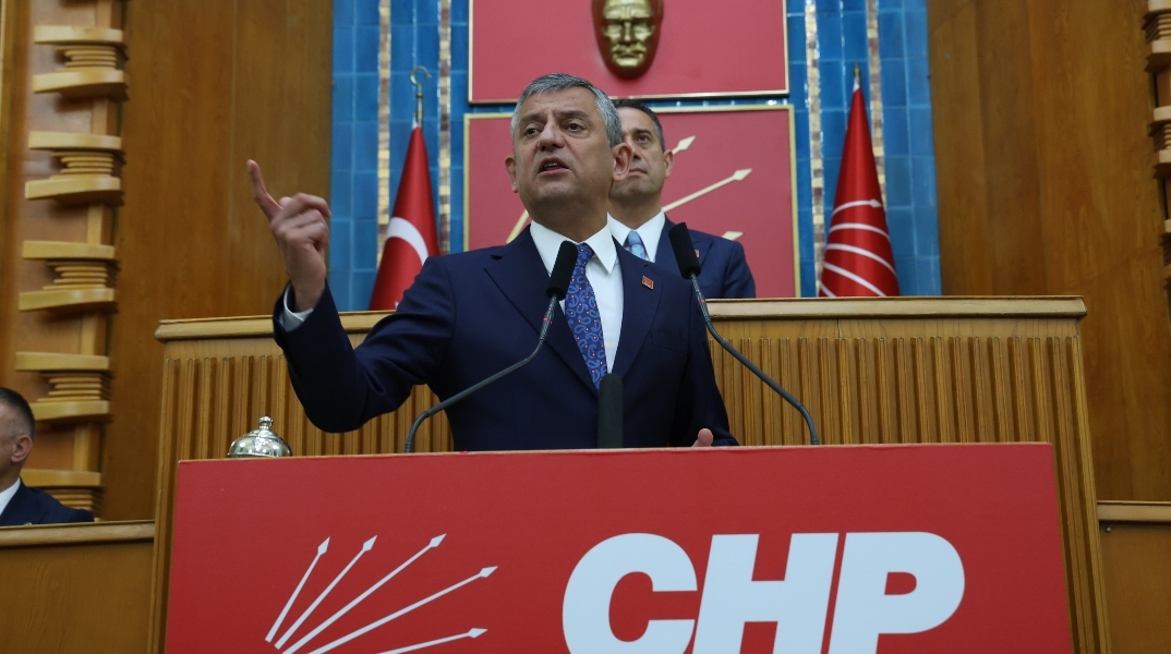 Σφοδρή επίθεση του αρχηγού της τουρκικής αντιπολίτευσης σε Ερντογάν και Φιντάν