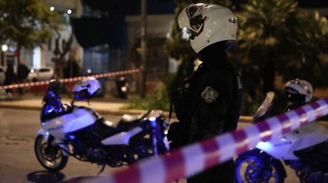 Έλεγχος του ΤΕΕΜ για ύποπτο αντικείμενο στην Καλλιθέα