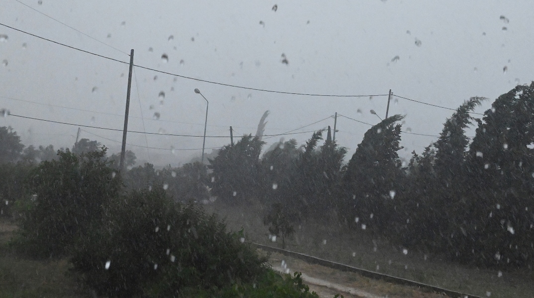 Καιρός: Βροχές και καταιγίδες