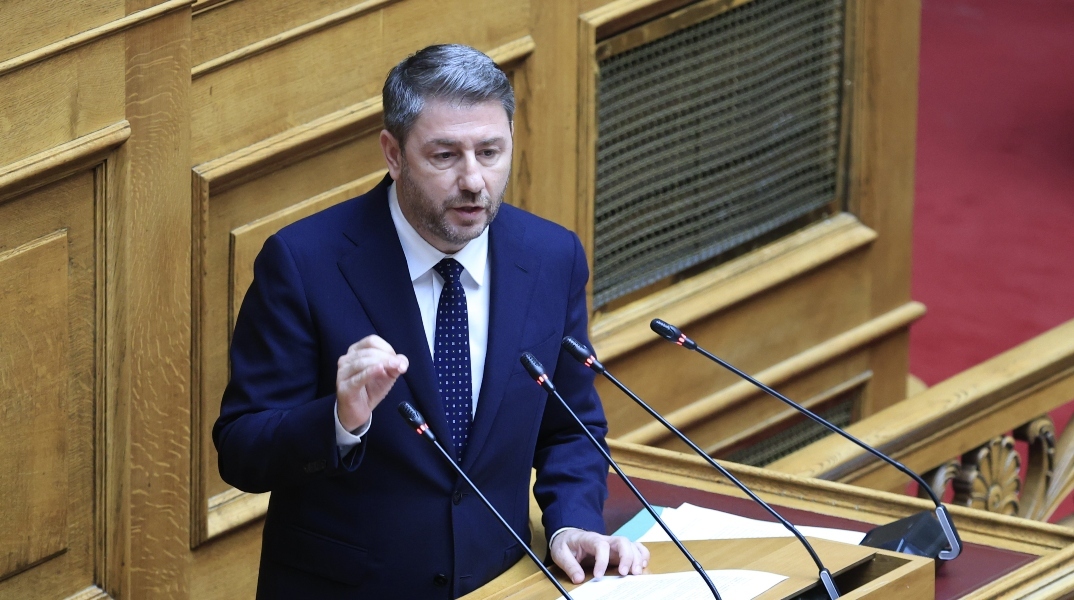 Ανδρουλάκης: Πιστεύουμε σε μια Ελλάδα με καλύτερες υποδομές, καλύτερο φροντίδα και καλύτερο μέλλον 
