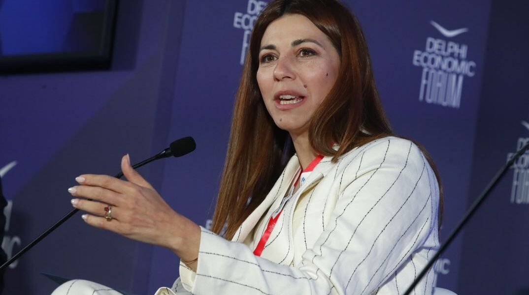 Ζαχαράκη: Νωρίτερα από ποτέ οι αποσπάσεις 156 εκπαιδευτικών στα σχολεία του εξωτερικού