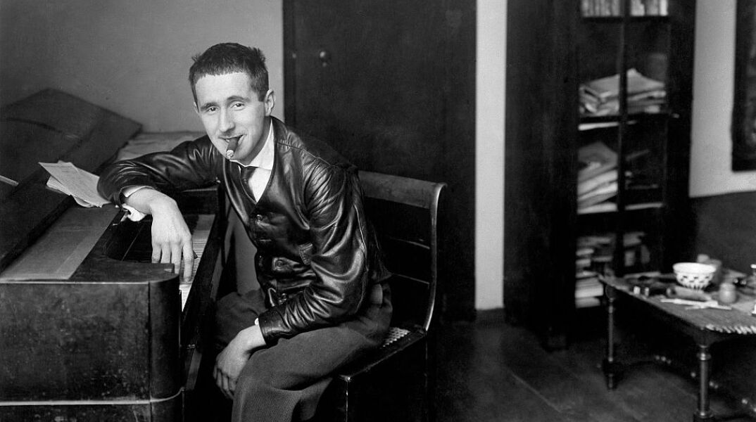 «Η εποχή του ήρθε ξανά» - 125 χρόνια Μπρεχτ