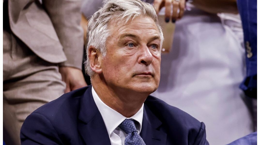 καβγάς ανάμεσα στον Άλεκ Μπάλντουιν και αντι-ισραηλινούς διαδηλωτές με βρισιές και προσβολές