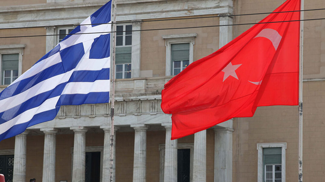 Σημαίες Ελλάδας - Τουρκίας