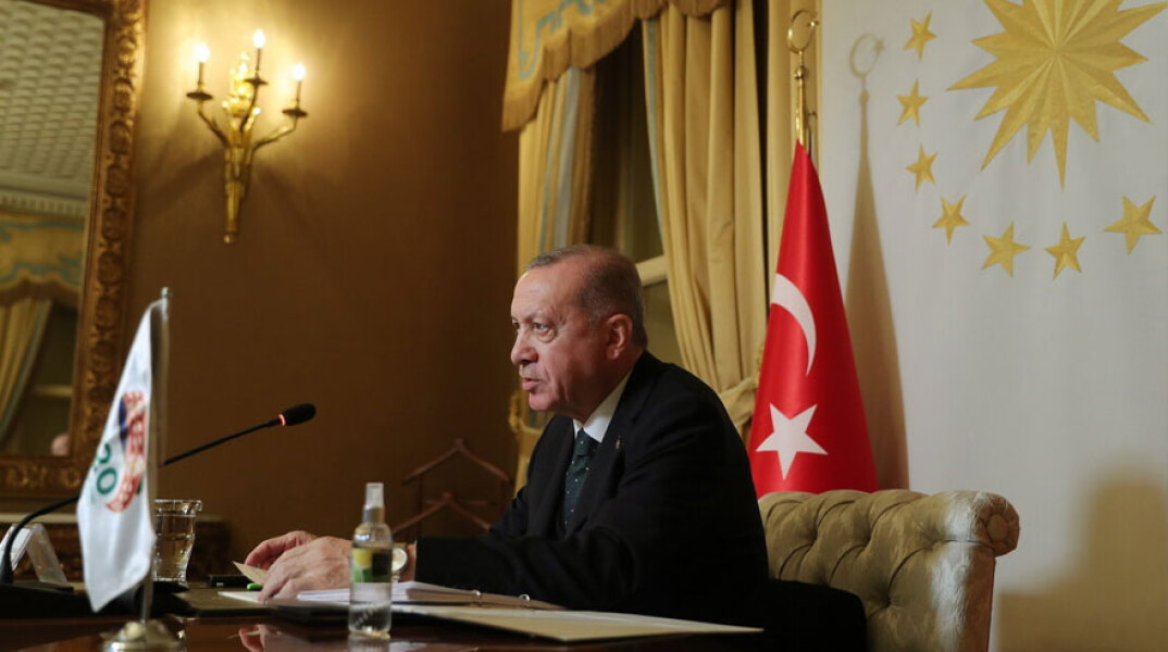 Ο Τούρκος πρόεδρος Ρετζέπ Ταγίπ Ερντογάν επιτέθηκε φραστικά στον Κυριάκο Μητσοτάκη